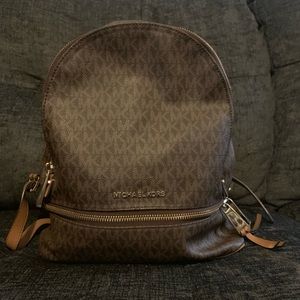 MICHEAL KORS BOOKBAG